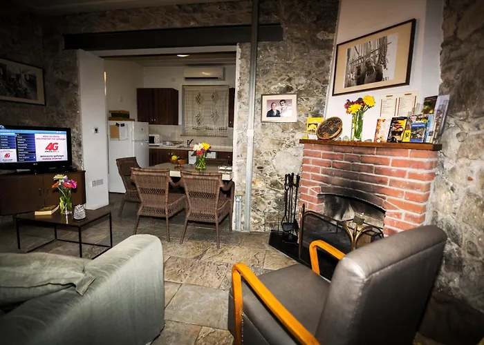 Anastou's Traditional House 別荘 カロパナイオティス