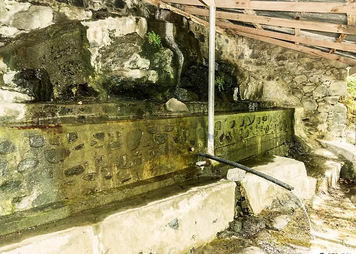 Anastou's Traditional House * カロパナイオティス